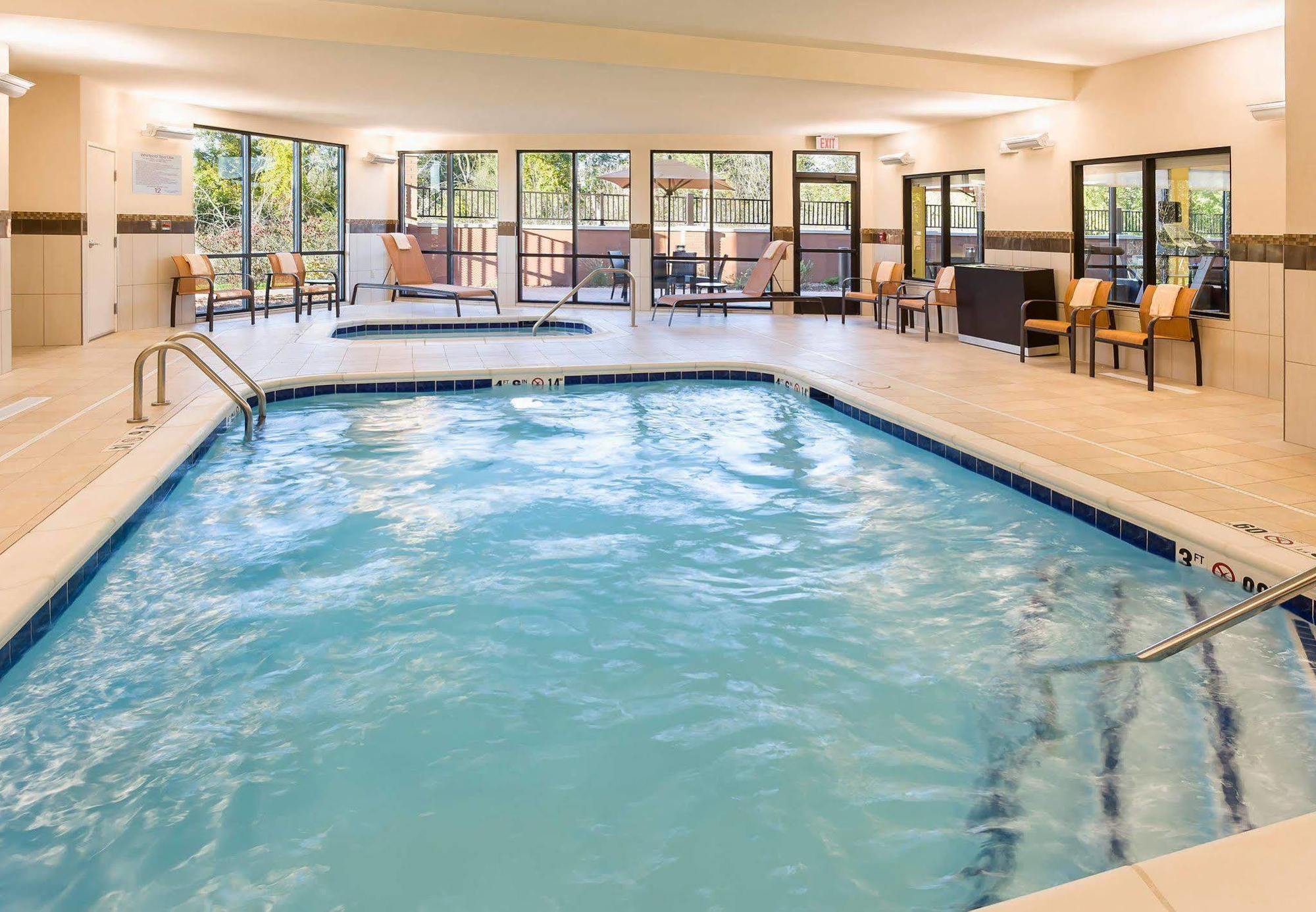 Courtyard By Marriott Kalamazoo Portage Exterior foto